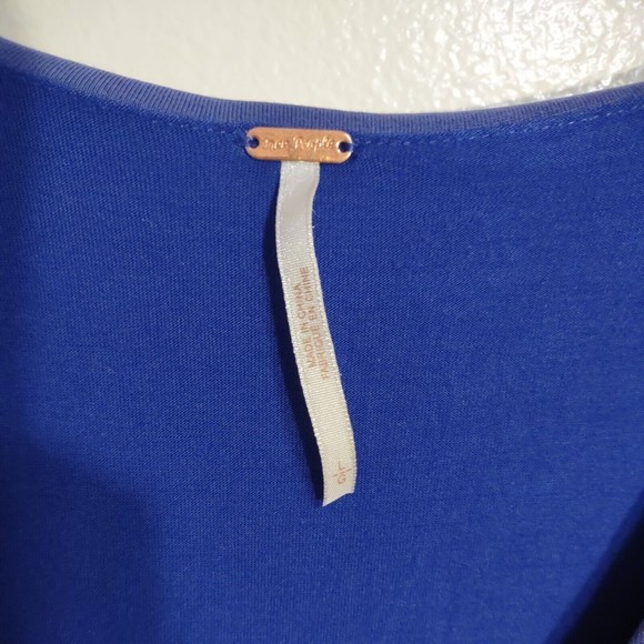 Free People Sz L Cobalt Blue Jersey Knit Front Wrap Dress Short V-Neck Raw Hem - Picture 3 of 8